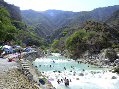 Grutas Tolantongo | River